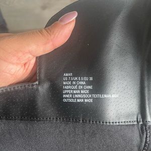 Black fall boots